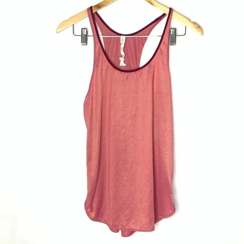 Lululemon  tank size 8